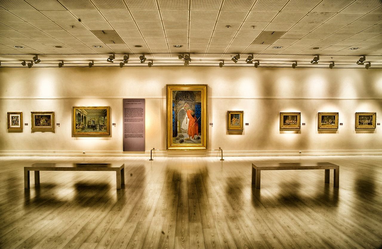 Dlaczego warto wybrać się do galerii sztuki?